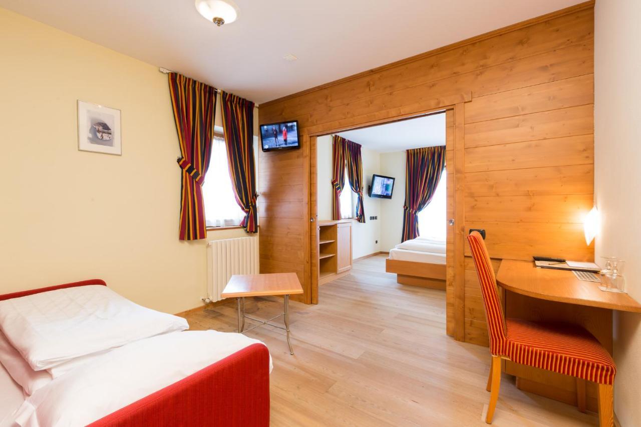 Hotel Touring Λιβίνιο Εξωτερικό φωτογραφία